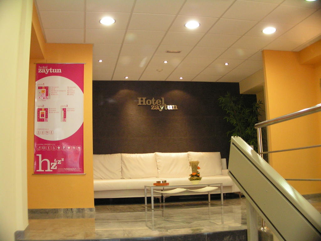 Hotel Zaytun Mequinenza Bagian luar foto
