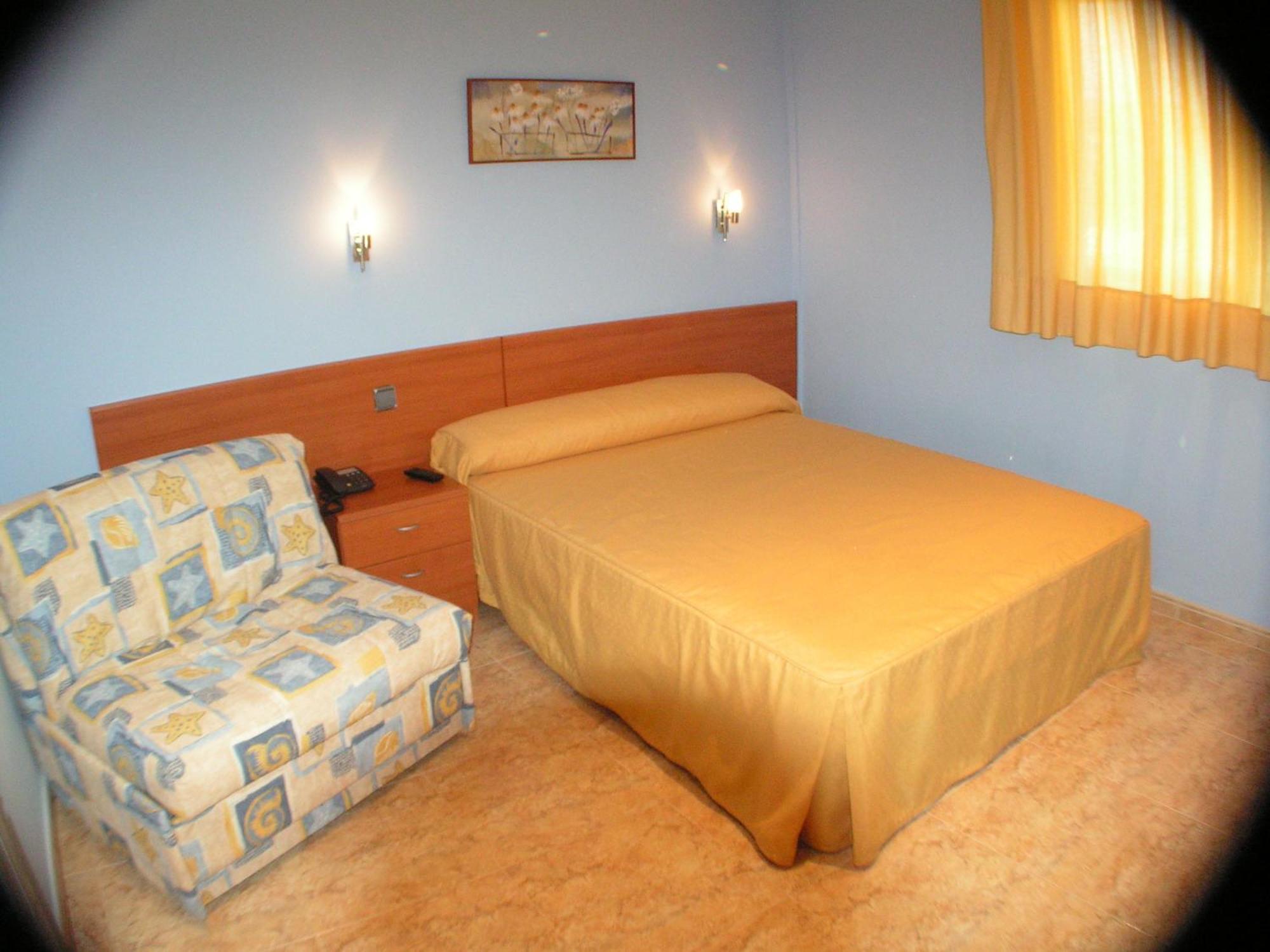 Hotel Zaytun Mequinenza Bagian luar foto
